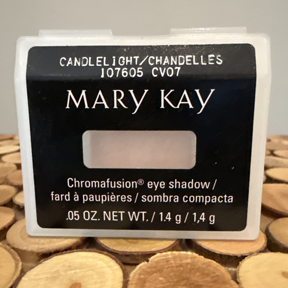 Mary Kay‎ CHROMAFUSION EYE SHADOW CANDLELIGHT  107605  0.05 Oz